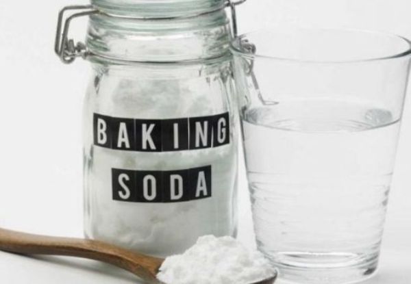 thông cống nghẹt bằng baking soda