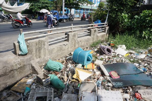 thông cống nghẹt huyện Hóc Môn