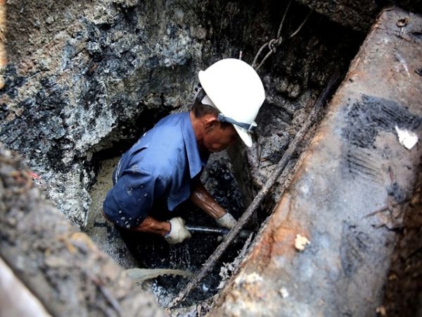 thông cống nghẹt quận 10