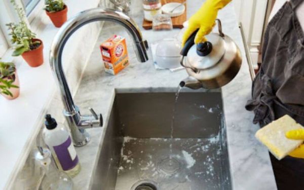 thông cống nghẹt bồn rửa bát