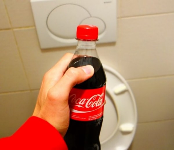 thông cống bằng coca