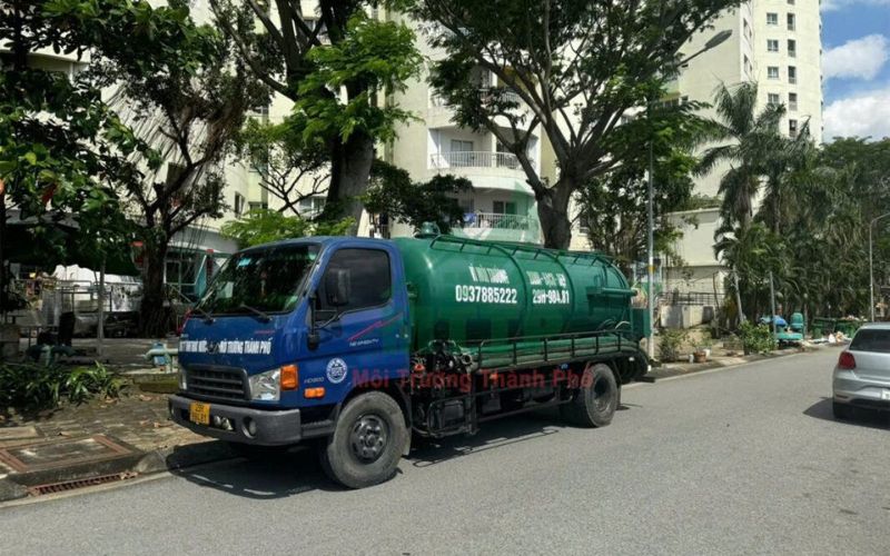 Hút hầm cầu Mỏ Cày Bắc