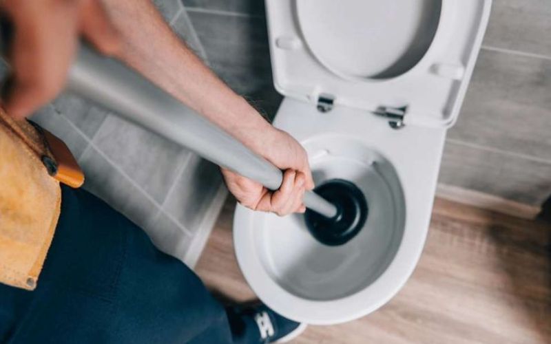 Cách hạn chế bồn cầu nghẹt tái diễn