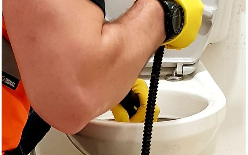 Thông bồn cầu nghẹt Thạnh Phú