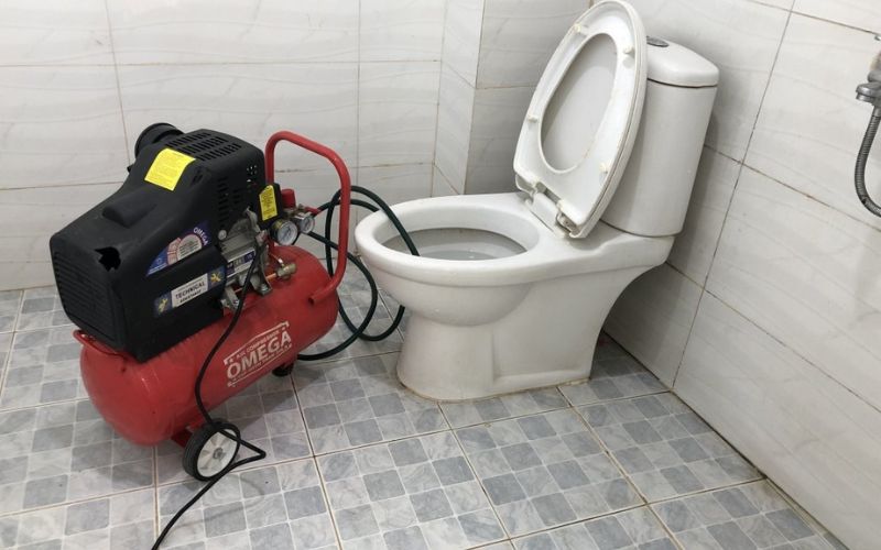 Không thông tắc bồn cầu kịp thời có gây ra ảnh hưởng gì không?