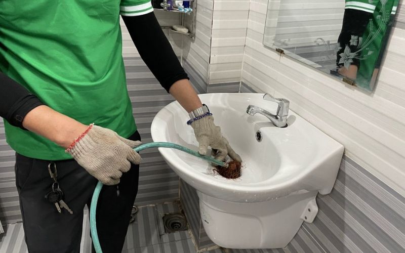 Thông bồn cầu nghẹt Vĩnh Phước