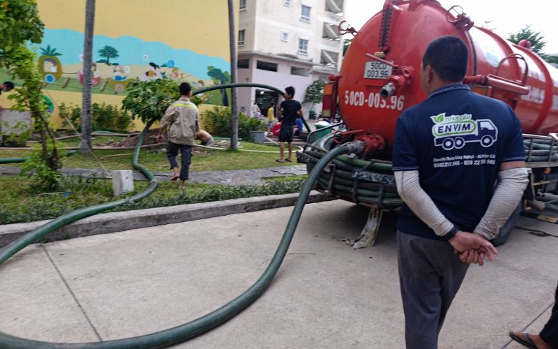 Hút hầm cầu Trần Đề