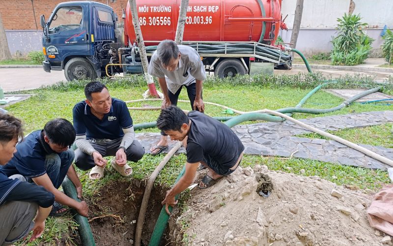 Hút hầm cầu Trần Đề