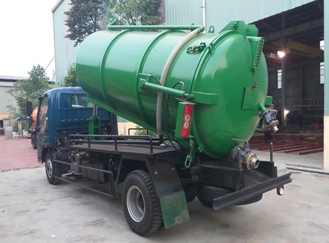vận chuyển bùn vi sinh, thông cống nghẹt, hút hầm cầu evim
