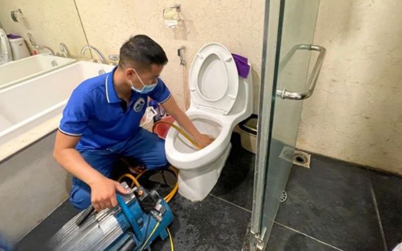 Thông bồn cầu quận 11