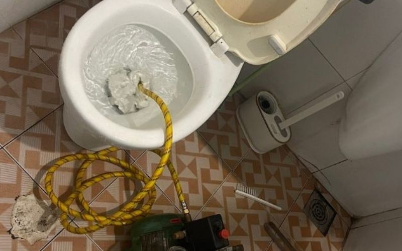 Thông cống nghẹt Cái Bè