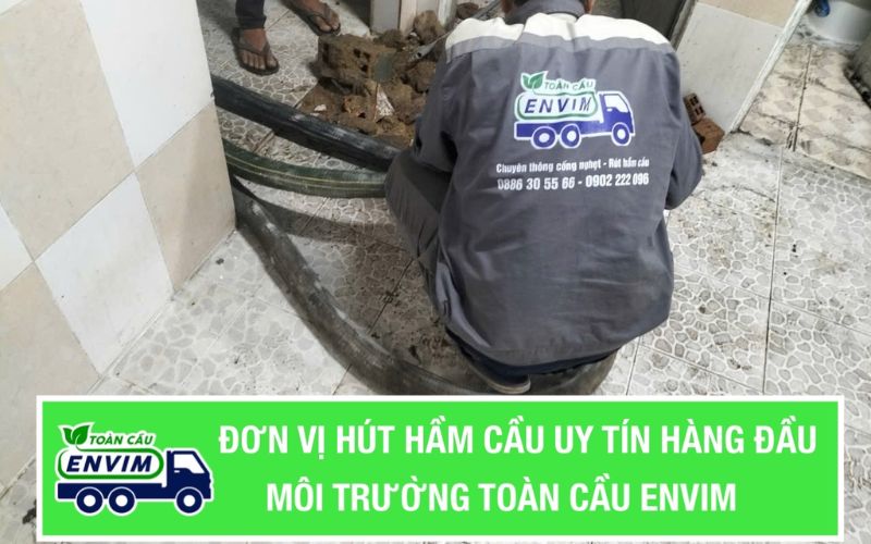 Hút hầm cầu Phú Tân