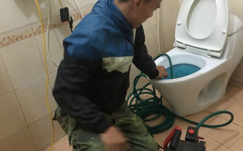 Thông Bồn Cầu U Minh Trọn Gói Giá Rẻ Có Mặt 15P
