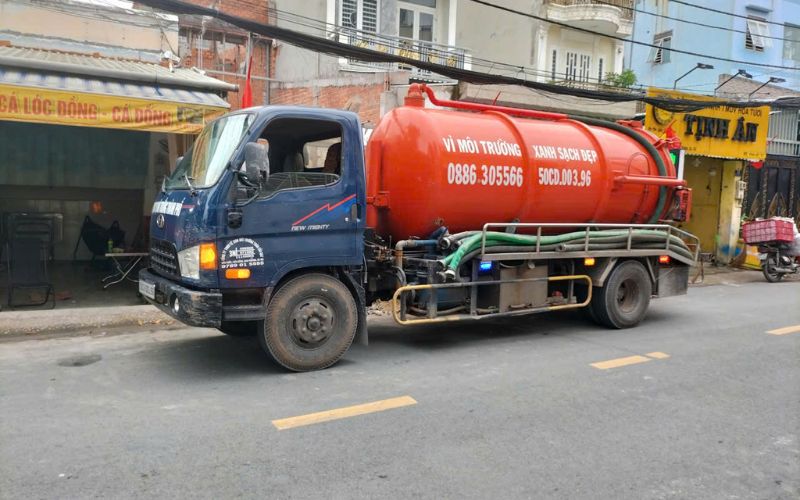 hút hầm cầu Vị Thủy