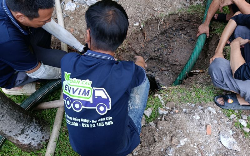 Hút hầm cầu xã Xuân Thới Sơn